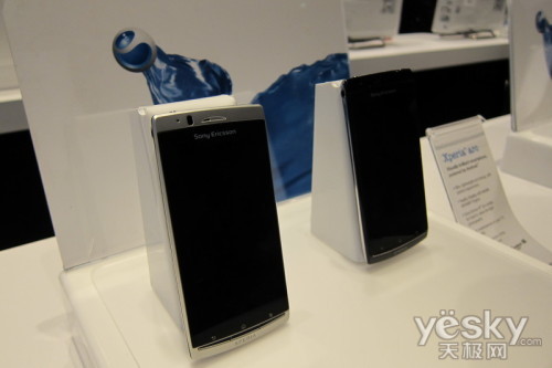 CES2011ᰮXperia arc LT15i